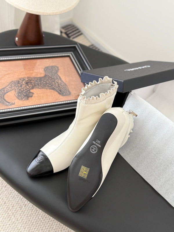 CC 25P Show-Style Platform Wedge Mary Jane Boots White Patent Cowhide 458771