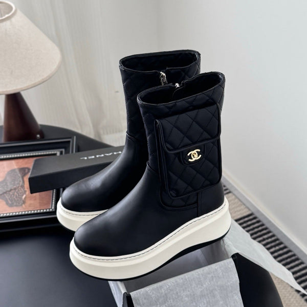 CC 25K Backpack Bucklet Boots Black Sheepskin 458710