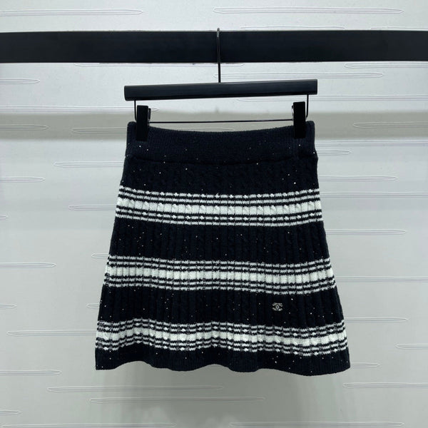 CC 25 Striped Knit Skirt Black Wool