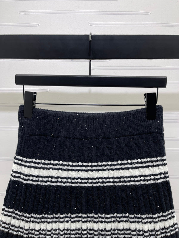 CC 25 Striped Knit Skirt Black Wool