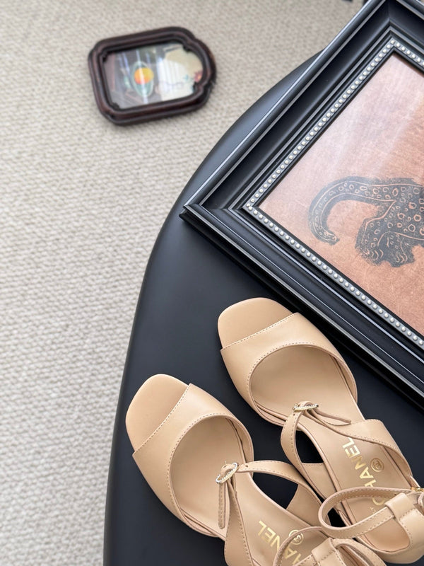 CC 25B Mary Janes 55mm High Heel Beige Sheepskin