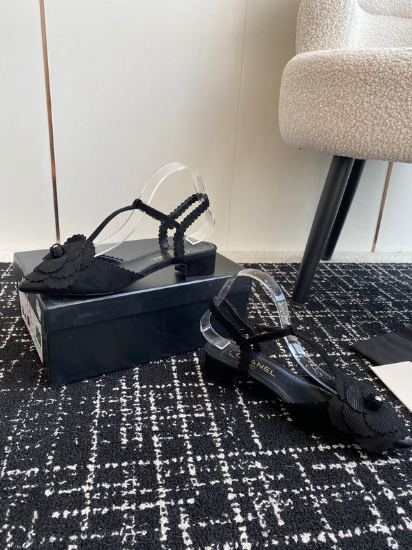 CC 25C Camellia Mid-Back Sandals Black Suede With Flower 473436