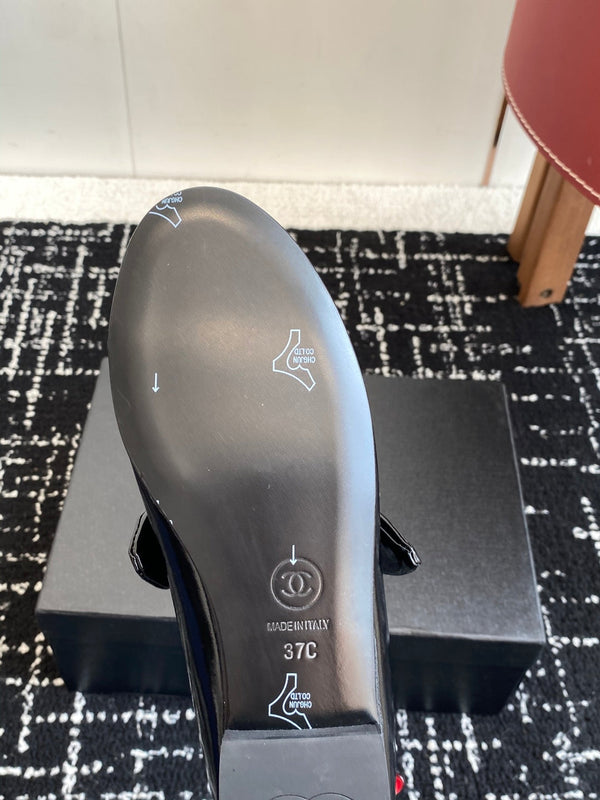 CC 25SS Mary Jane Slippers Black Glossy Sheepskin 473431