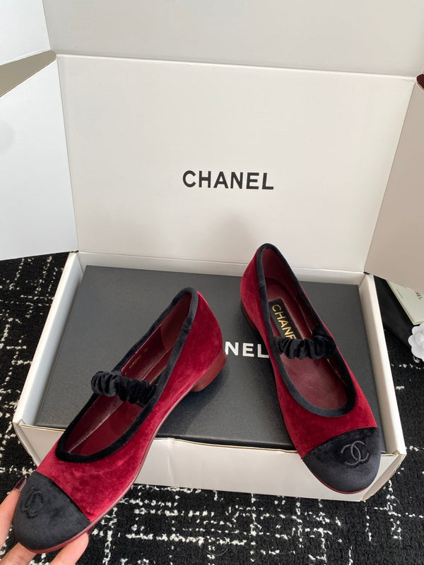 CC 25SS Embroidered Double C logo Mary Janes Red Suede 473425