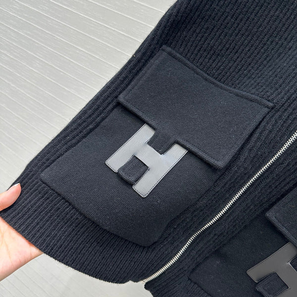 HM 25S Zipped Jacket H Leather Pockets in Black Cashmere 305011