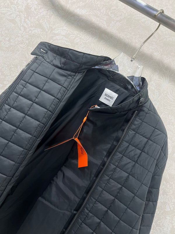 HM 25 Diamond-Guilted Padded Jacket Black Cotton and Polyester 302847