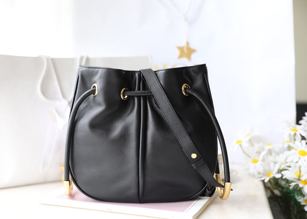 CD MEDIUM 28 BUCKET BAG IN BLACK LAMBSKIN