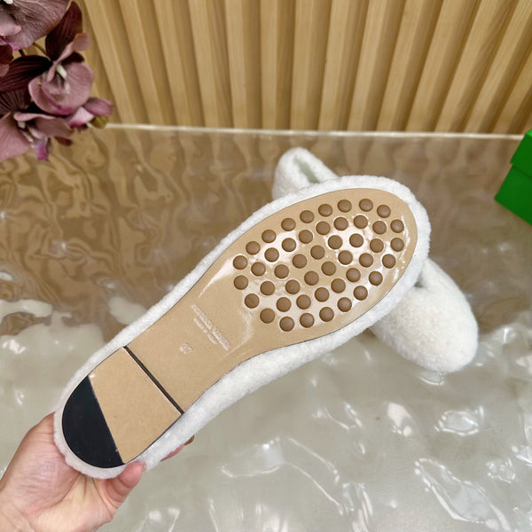 BV 25SS Shearling Ballerina in White Wool Sheepskin