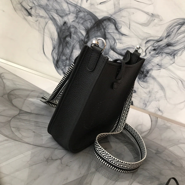 HM EVELYNE MINI 18 BLACK TOGO