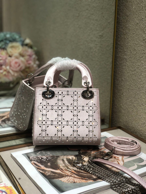 BORSA A MANO LADY 24 IN PELLE DI VITELLO ARGENTO CON RILIEVO DIAMANTE