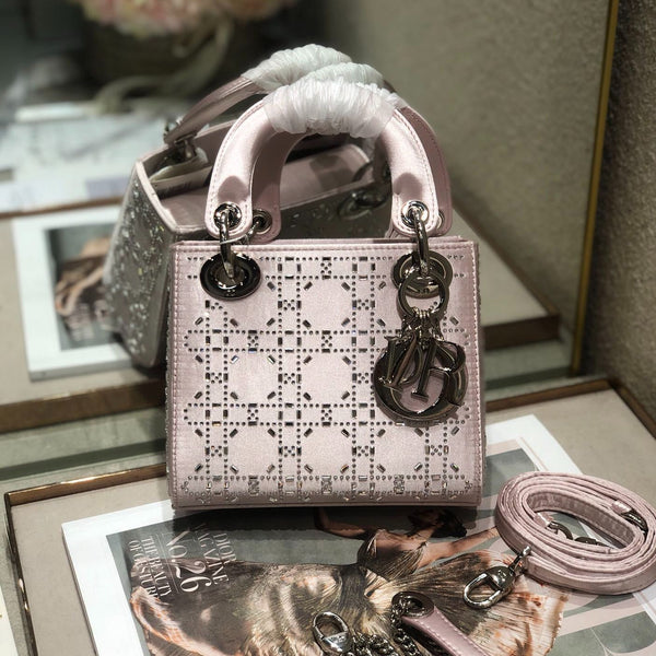 BORSA A MANO LADY 24 IN PELLE DI VITELLO ARGENTO CON RILIEVO DIAMANTE