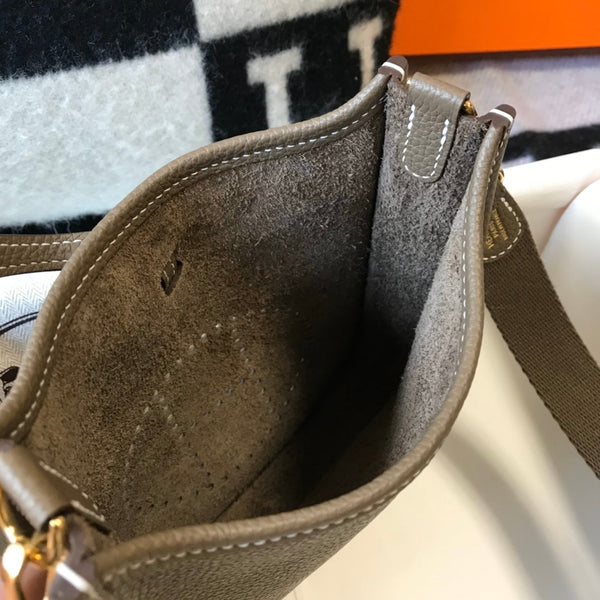 Mini Evelyne 18 cm Marrone Togo Ghw