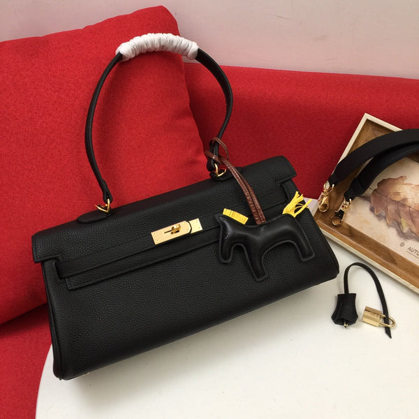 HM SHOULDER BAG 35 BLACK TOGO GOLD HARDWARE