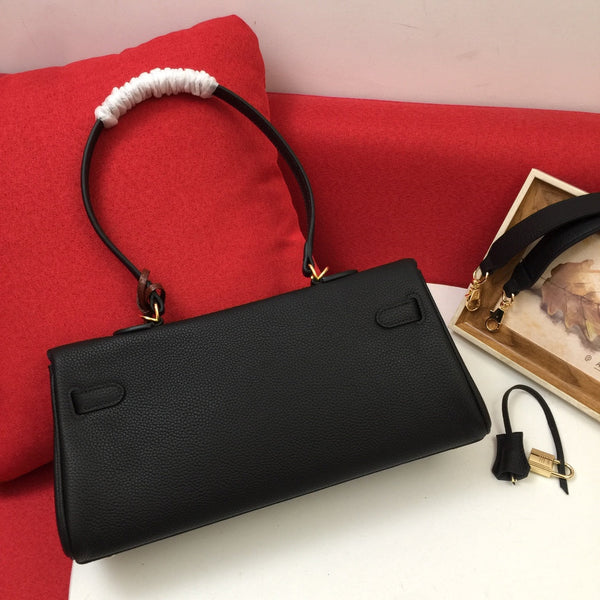 HM SHOULDER BAG 35 BLACK TOGO GOLD HARDWARE