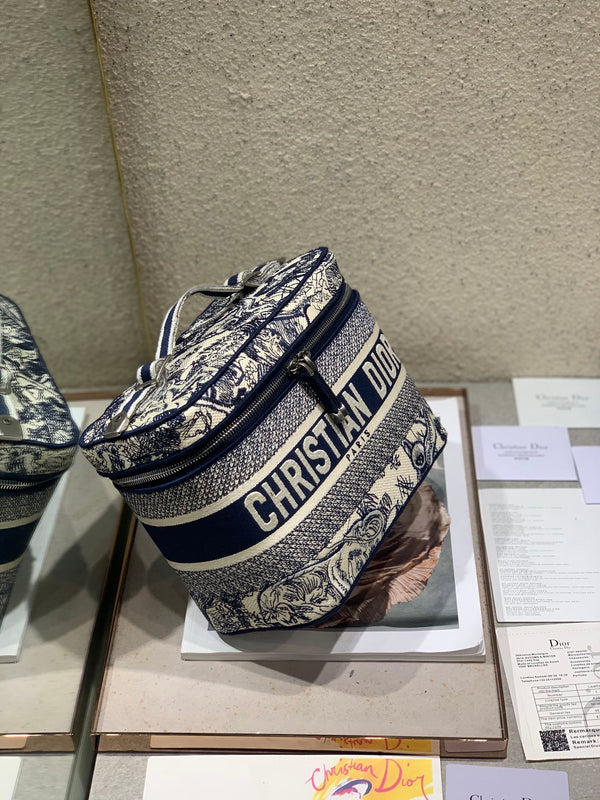 diortravel vanity 25 blue embroidery canvas