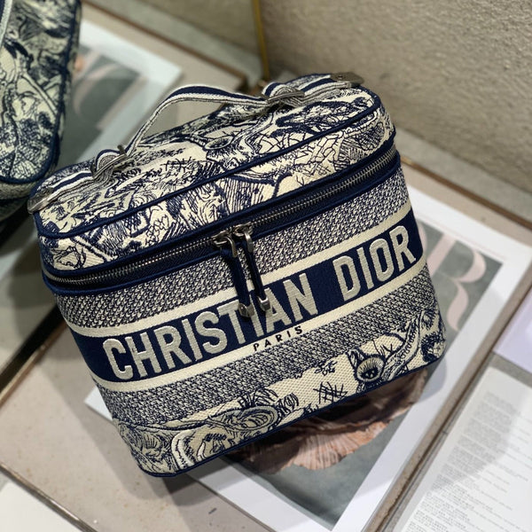 diortravel vanity 25 blue embroidery canvas