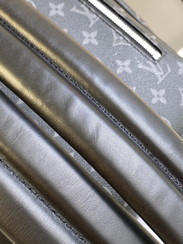 ZAINO STEAMER 45 IN TELA MONOGRAM ECLIPSE GUN METAL E FIBBIA IN PELLE DI VITELLO NERA CON ARGENTO