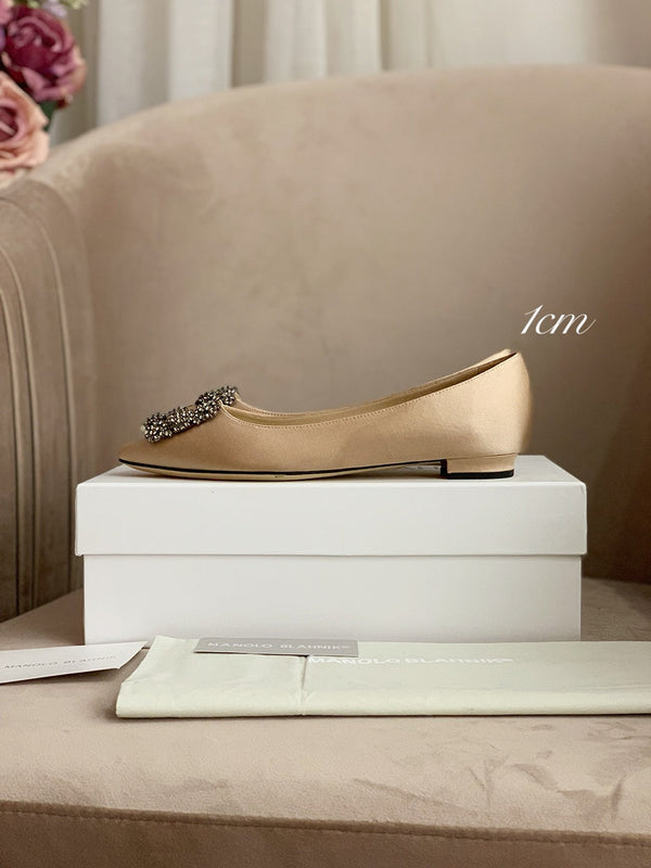 Hangisi Beige Satin Crystal Embellished Pumps 700534
