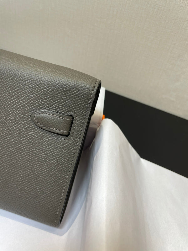 kelly to go wallet 20.5 etain epsom silver hardware