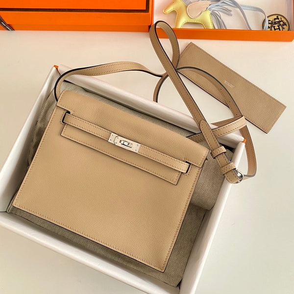 Kelly Danse II 22cm Beige Evercolor Leather Shw