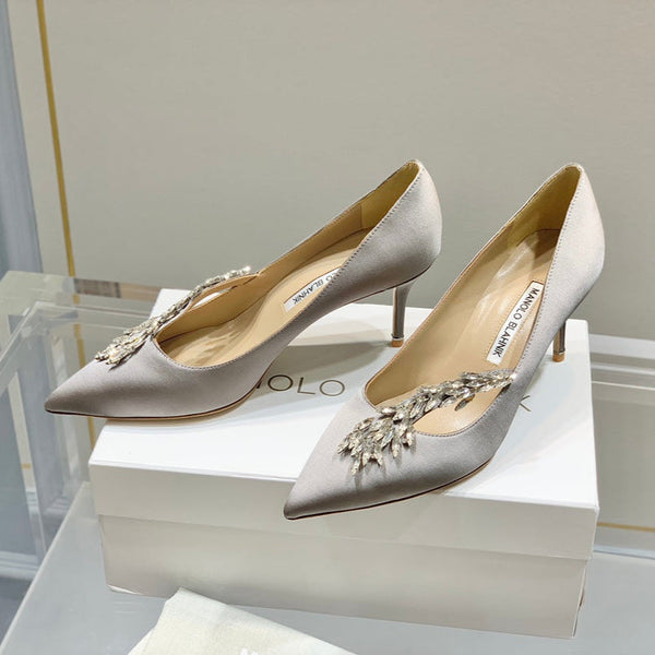 Manolo Wheat Ear Rhinestone High Heels Pumps Grey Silk Fabric 327447