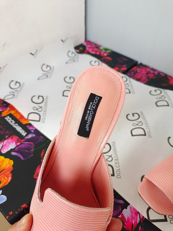d&g iguana print pastel pink calfskin 90 heel
