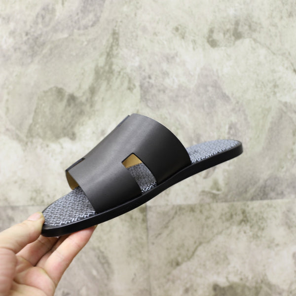 HM IZMIR SANDAL BLACK WITH WHITE MOTIF CALFSKIN