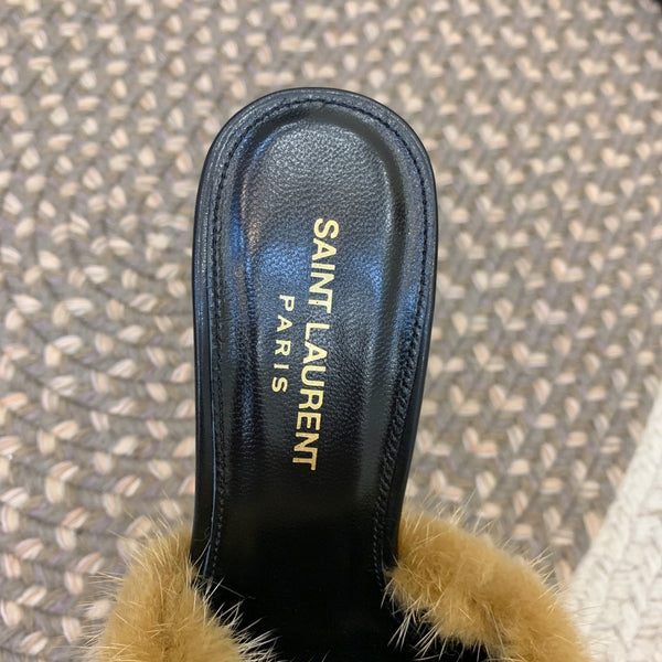 LA 16 HEELED MULES IN DRIED MOSS RABBIT FUR AND SMOOTH LAMBSKIN