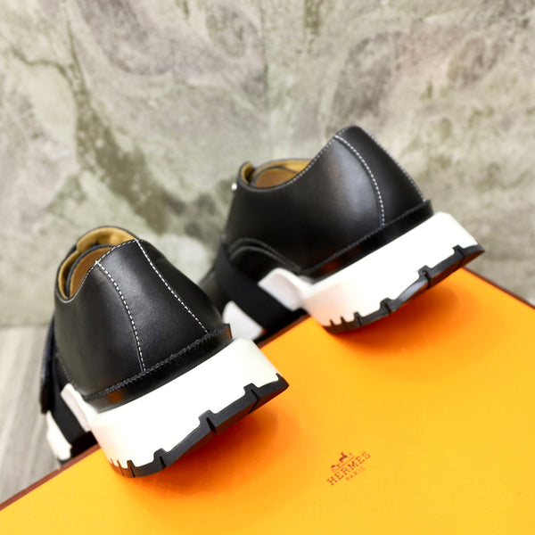 SCARPE ALLACCIATE HM DERBY IN PELLE DI VITELLO NERA