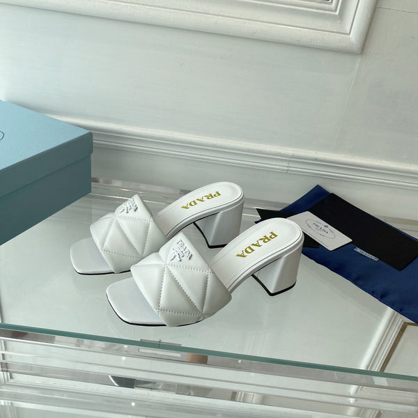 Sandalo con tacco Pra 65 suola quadrata trapuntato in pelle bianca