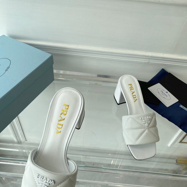 Sandalo con tacco Pra 65 suola quadrata trapuntato in pelle bianca