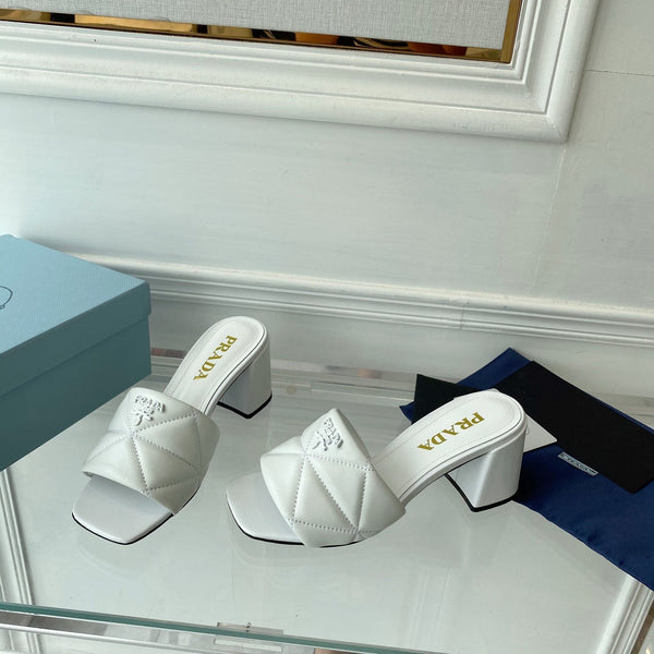 Sandalo con tacco Pra 65 suola quadrata trapuntato in pelle bianca