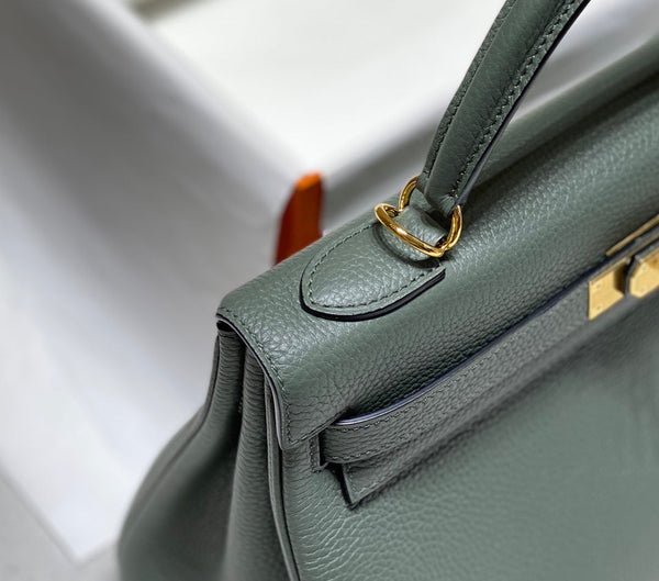 HM KELLY 25CM ALMOND GREEN TOGO GOLD HARDWARE