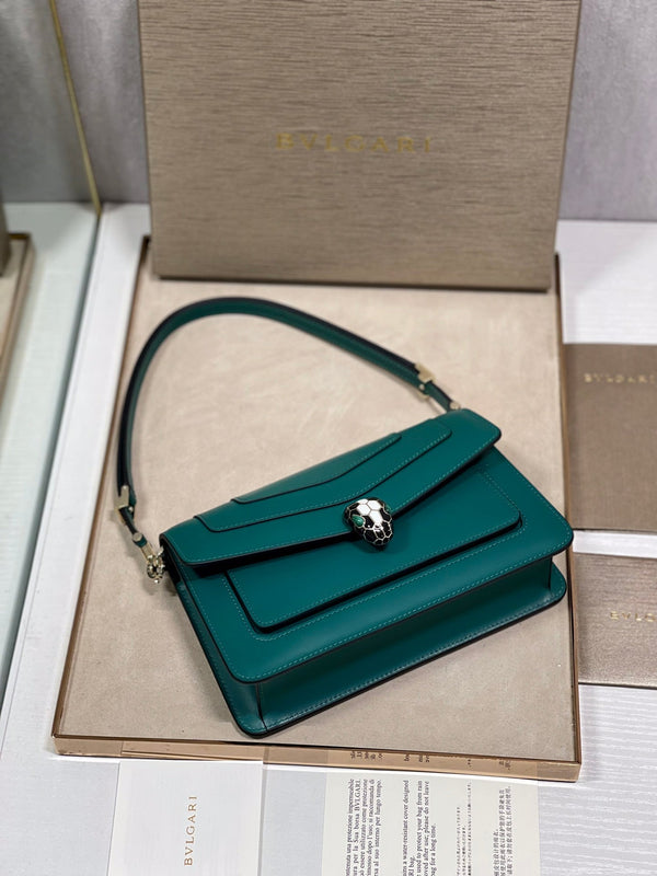 Serpenti Forever East-West Shoulder Bag 22cm Emerald Green Cafskin GHW 188466