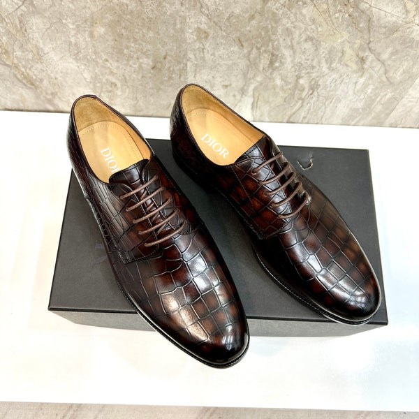 CD CROCODILE MOTIF BASIC OXFORD RUSSET CALFSKIN