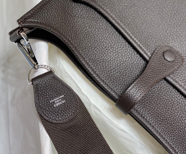 Evelyne 29cm Chocolate Togo Shw