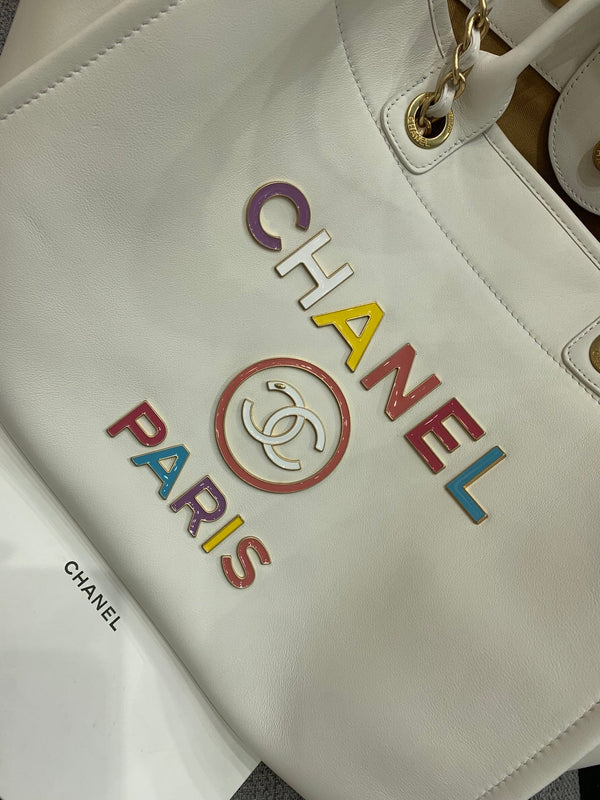 CC DEAUVILLE TOTE BAG 39CM WHITE CALFSKIN MULTICOLOR LOGO