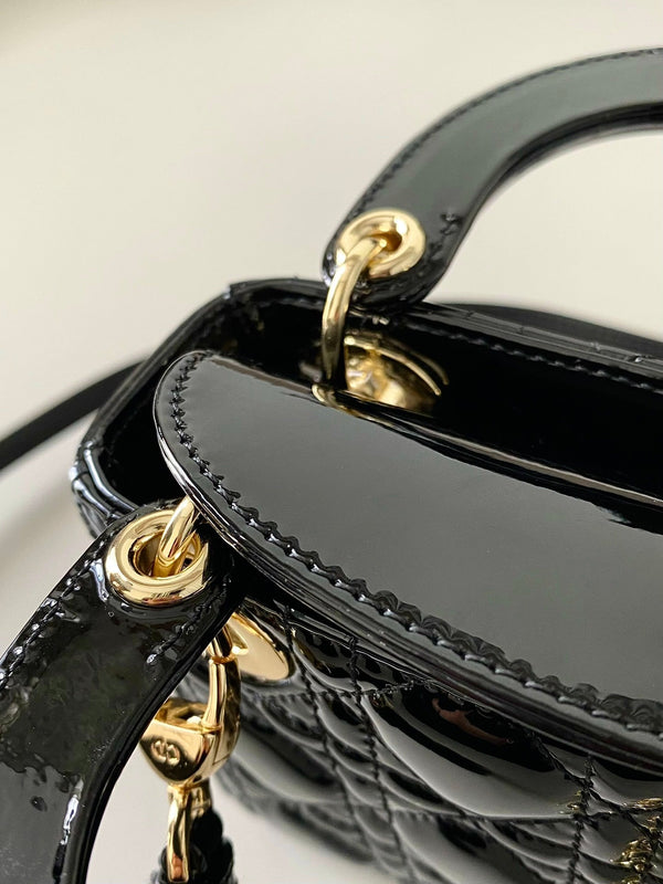 micro lady 12 black patent caslfskin