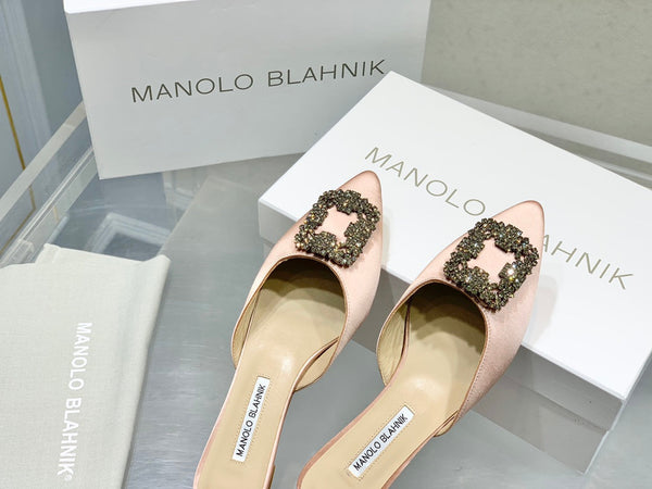 Manolo Buckle Flast Mules Light Pink Silk 327514