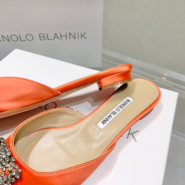 Manolo Buckle Flast Mules Orange Silk 327520