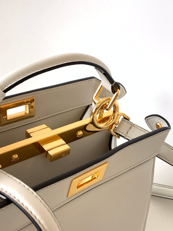 Borsa Peekaboo ISeeU Petite 20 Pelle di agnello bianca Ghw 