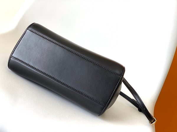 Borsa Peekaboo Mini da 23 cm in pelle di agnello nera con finiture dorate 