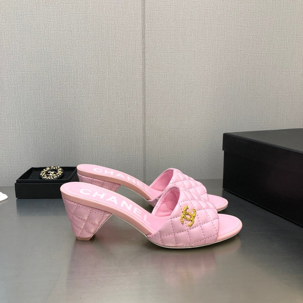 SANDALI TRAPUNTATI A ROMBI DA 6 CM IN PELLE DI AGNELLO ROSA CONTORNO