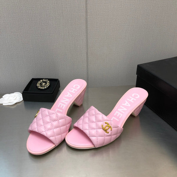 SANDALI TRAPUNTATI A ROMBI DA 6 CM IN PELLE DI AGNELLO ROSA CONTORNO