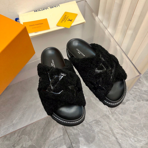LV Paseo Flat Comfort Mule in pile nero