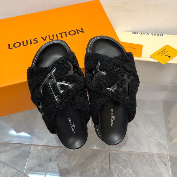 LV Paseo Flat Comfort Mule in pile nero