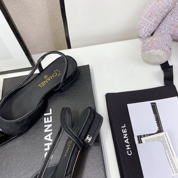 CC Slingback in pelle di agnello nera e crine di cavallo