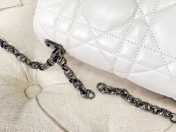 LARGE CARO BAG 28 WHITE CALFSKIN BLACK HARDWARE