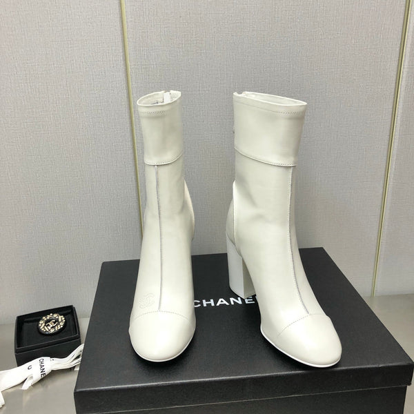 HIGH HEEL ANKLE BOOTS IN WHITE CALFSKIN