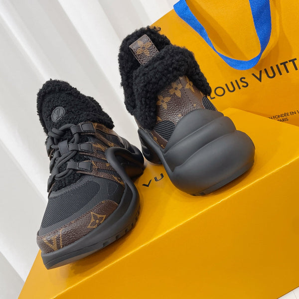 Sneaker LV Archlight in tessuto monogramma marrone scuro misto nero